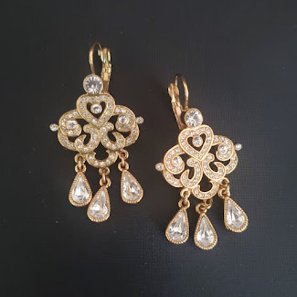 Joan‎ Rivers Gold Tone Crystal Rhinestone Teardrop Chandelier Earrings Leverback